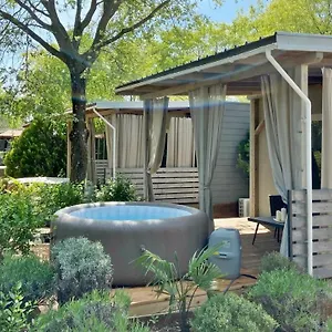 Boutique Mobile Homes Ulikarovinj (adults Only) Kompleks wypoczynkowy