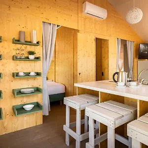 Maistra Amarin Glamping Luxe tent